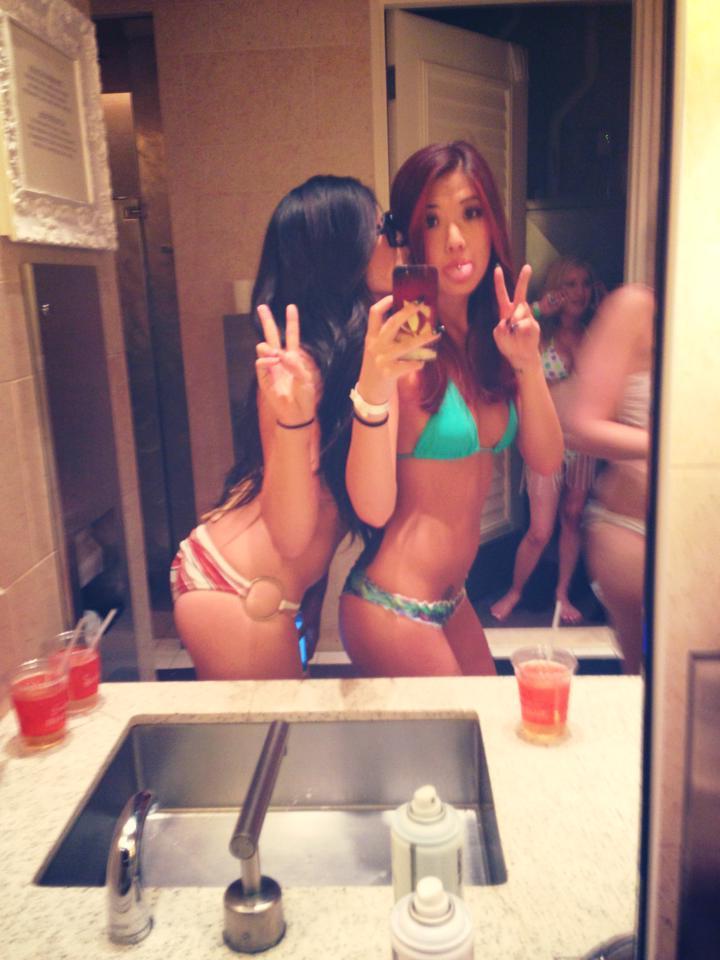15P Super hot college girls go wild on spring break