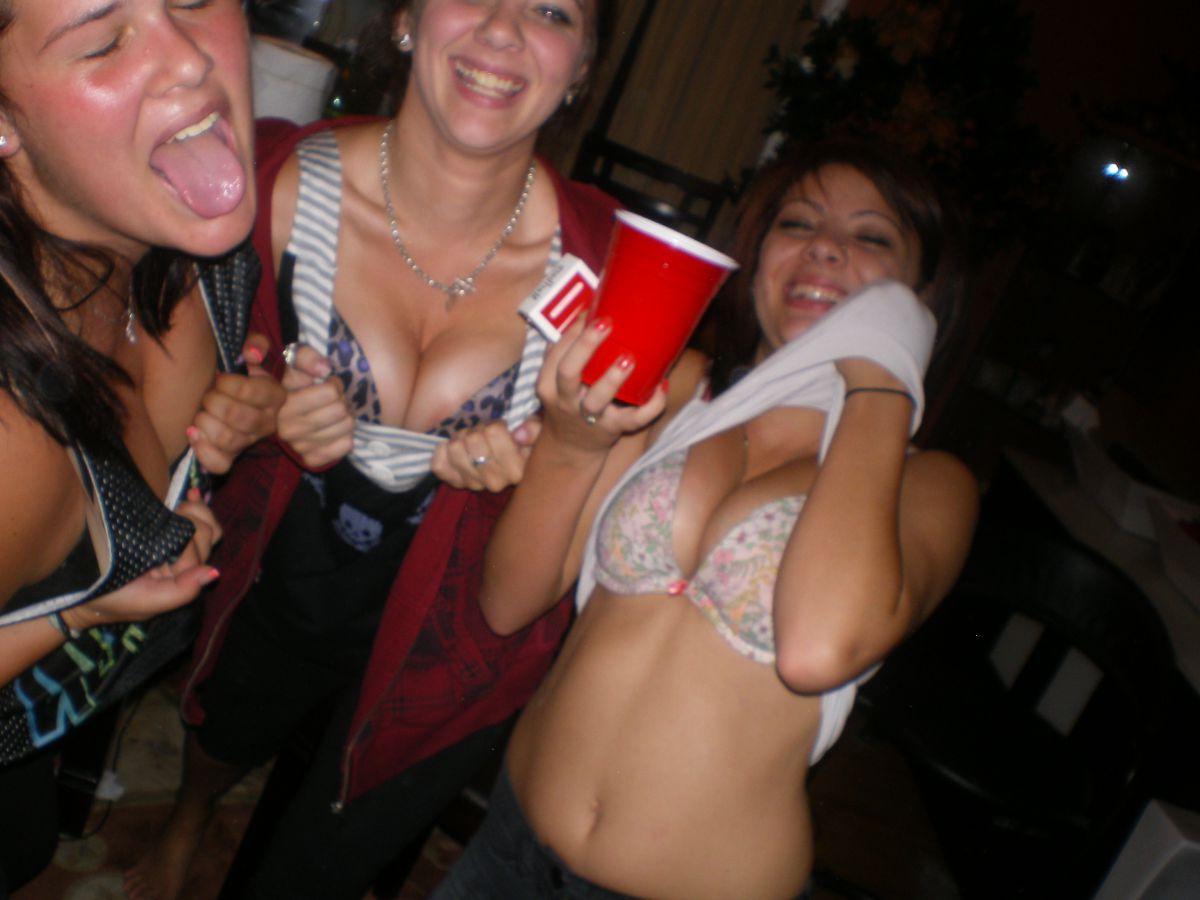 15P Super hot college girls go wild on spring break