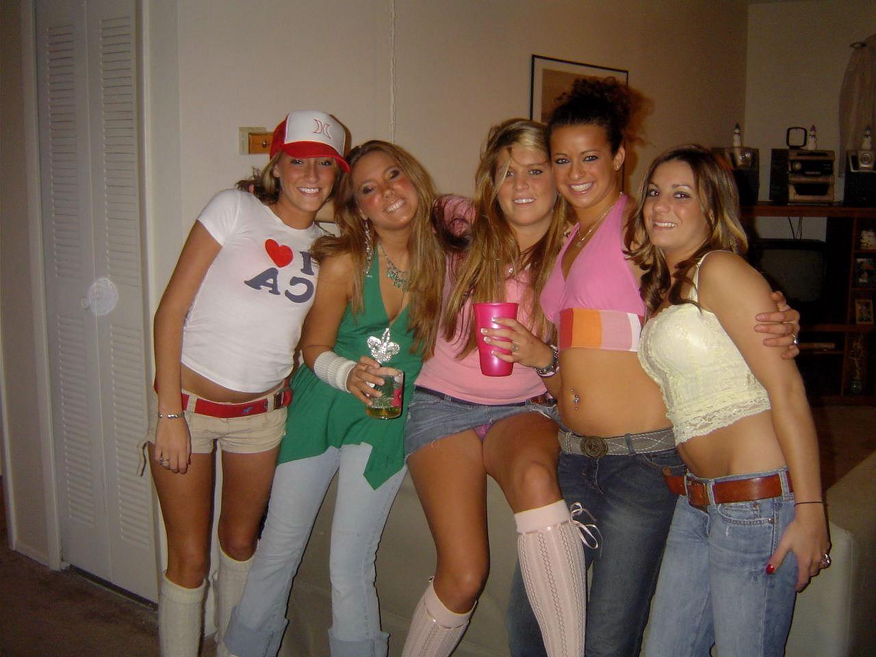 15P Hot college coeds go absolutely wild at parties