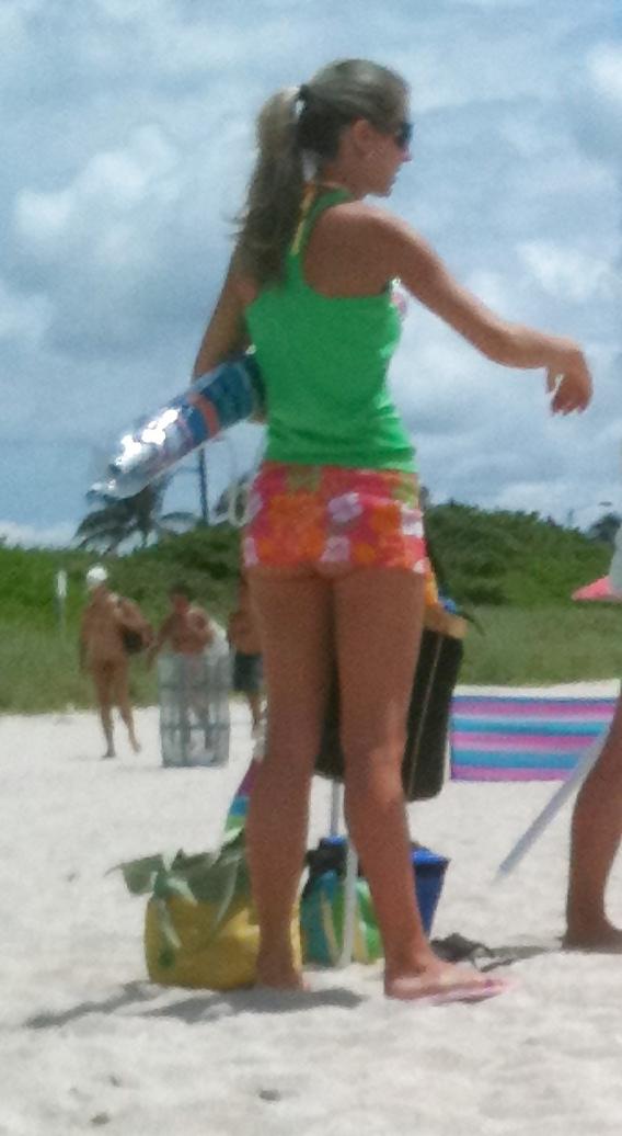 16P Haulover Beach, Florida