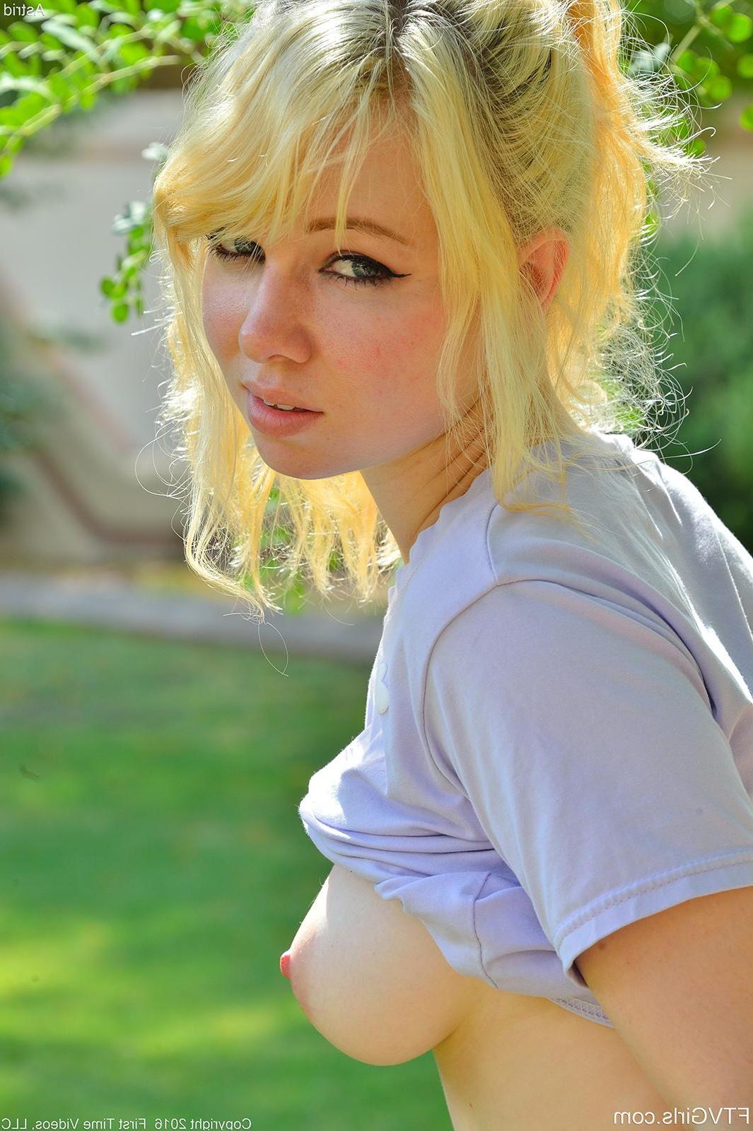 15P Blonde teen Astrid does nude cartwheels outside in "Flexible Striptease"