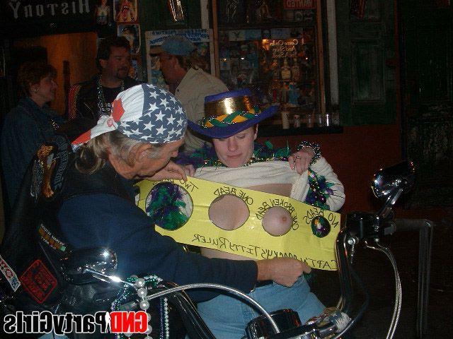 12P Pictures of drunk teens exposing their titties