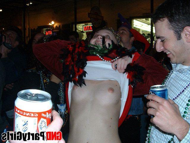 12P Pictures of drunk girls exposing their boobies