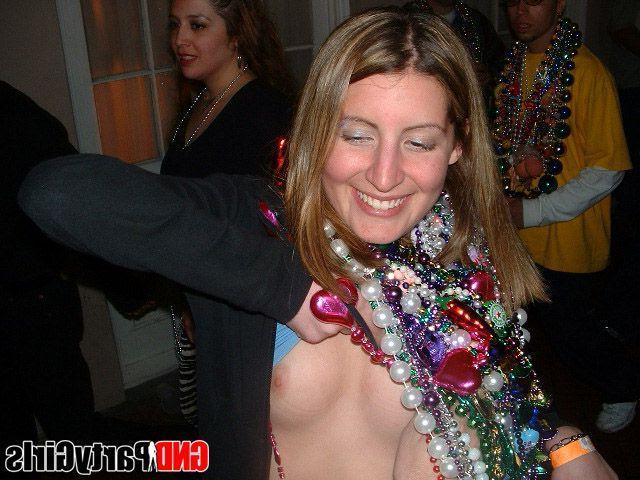 12P Pictures of drunk girls showing their titties