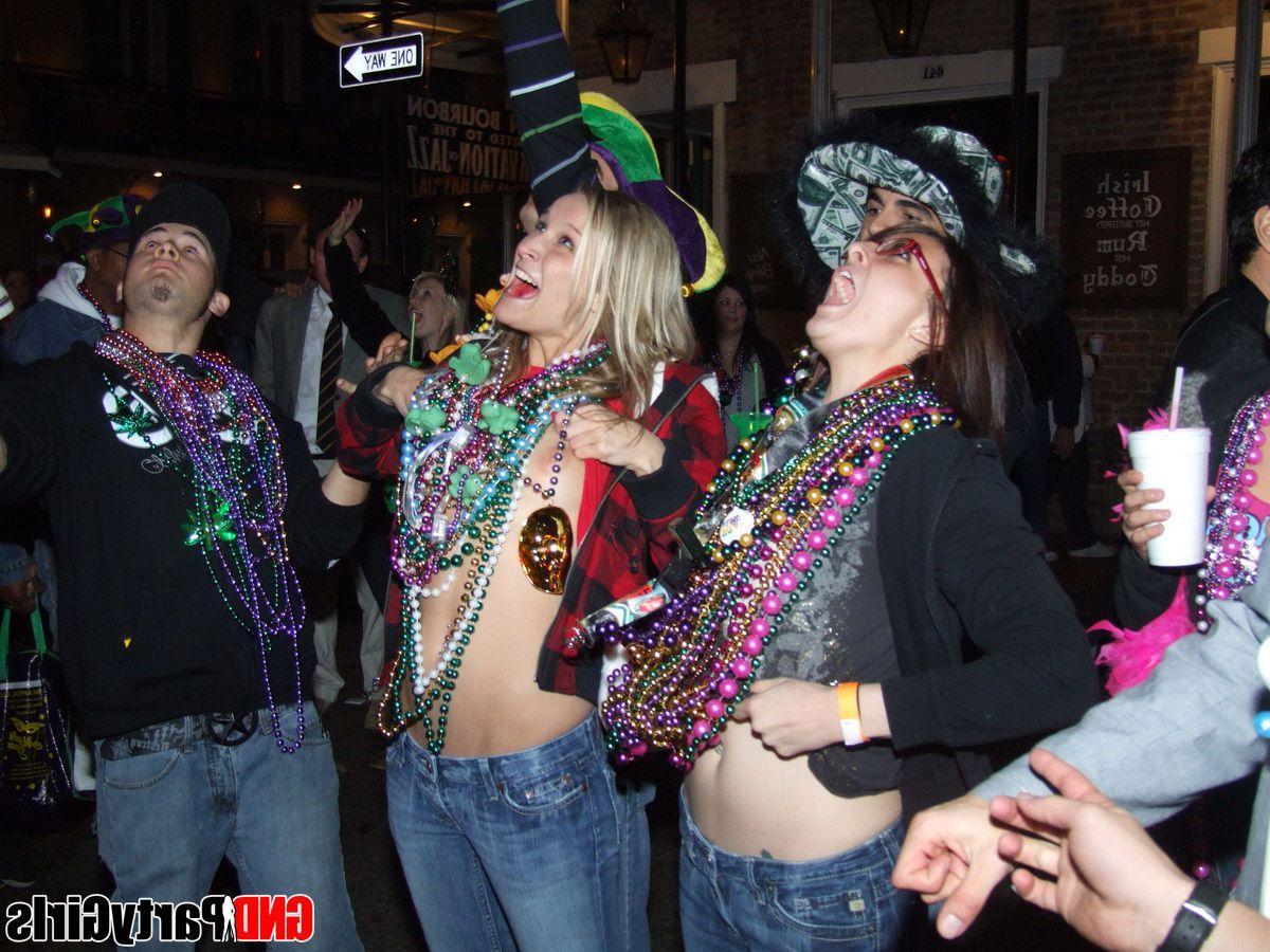 12P Pictures of drunk teen girls flashing