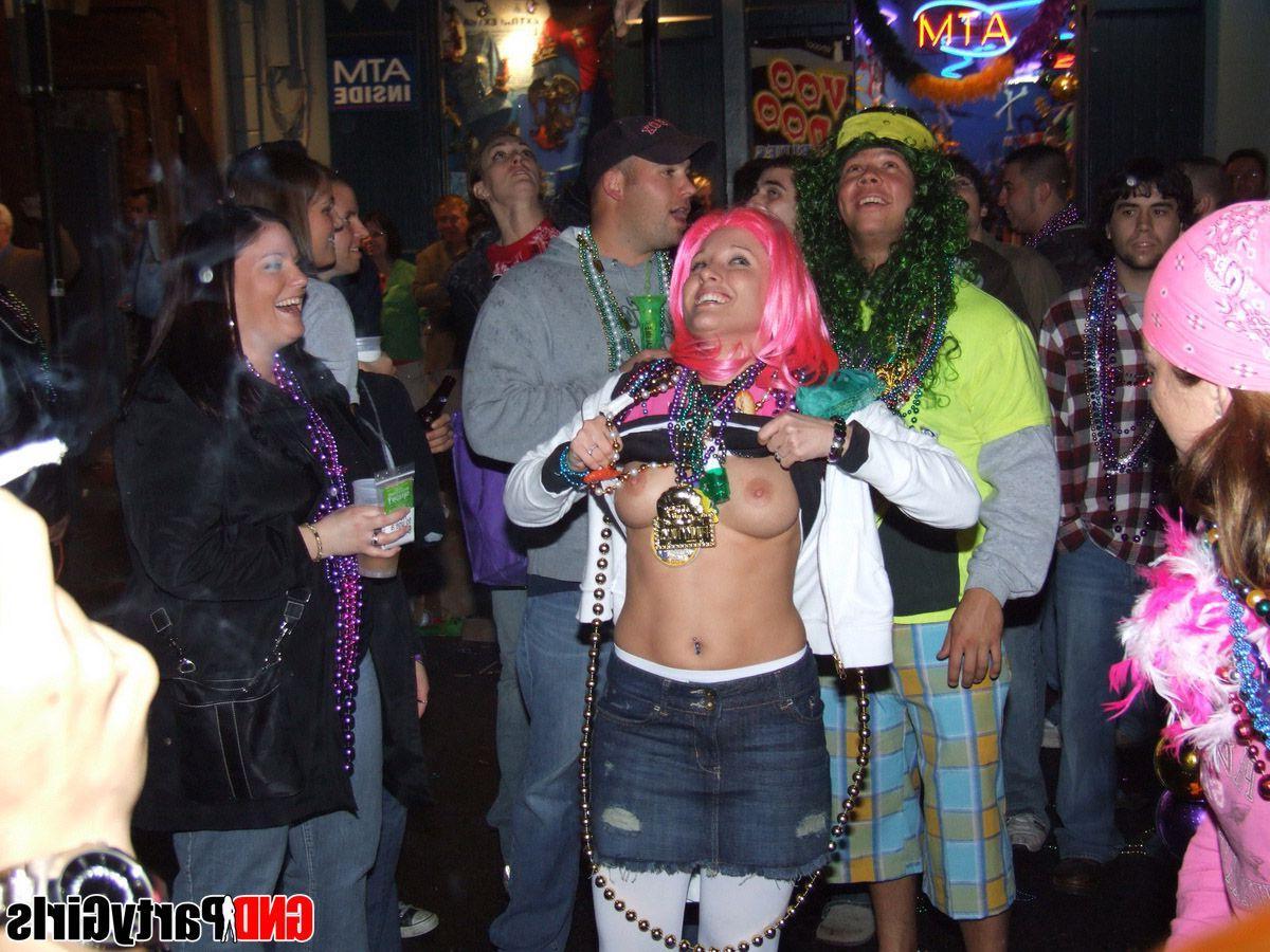 12P Pictures of hot and drunk girls showing their titties