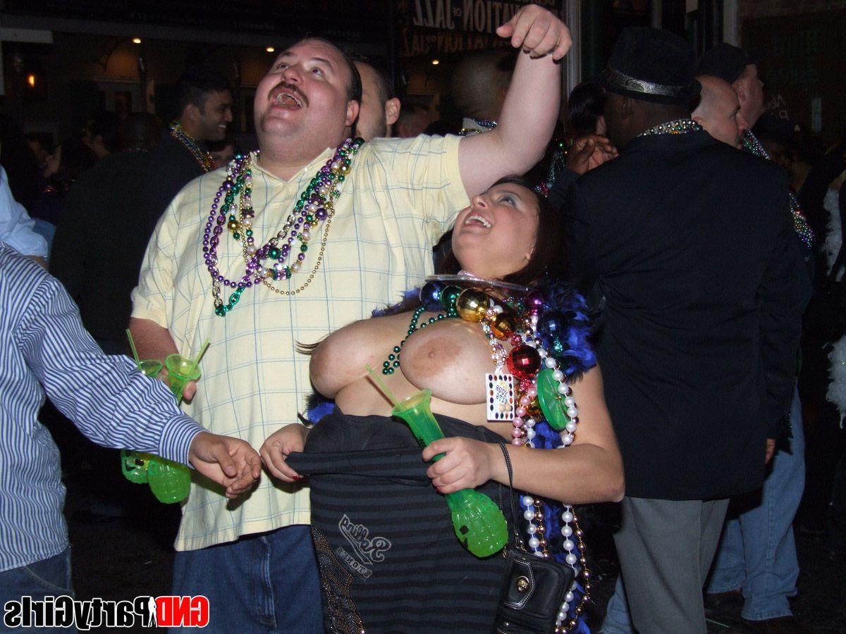 12P Pictures of hot mardi gras teens going wild