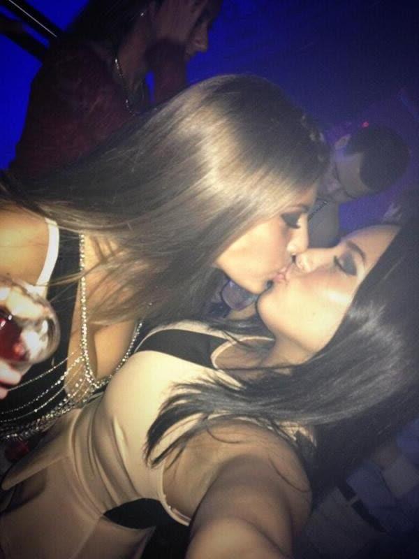 10P Wild and sexy lesbo lovers having fun while making out
