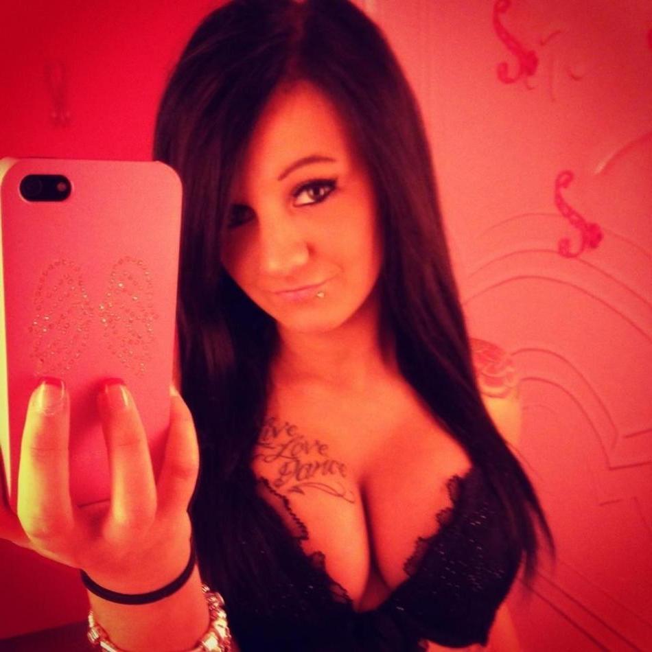 15P Busty inked GF displays her juggs and sexy ass