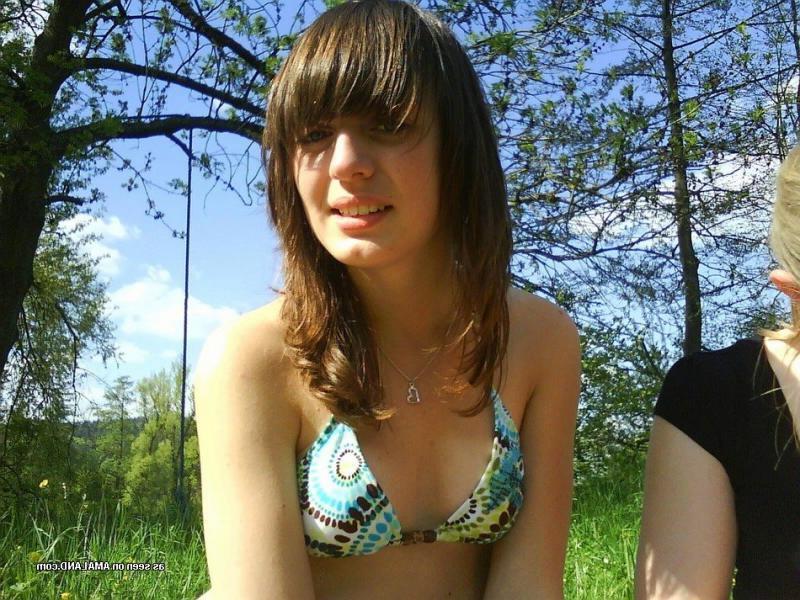 15P Gallery of a naughty girlfriend flashing her perky breasts
