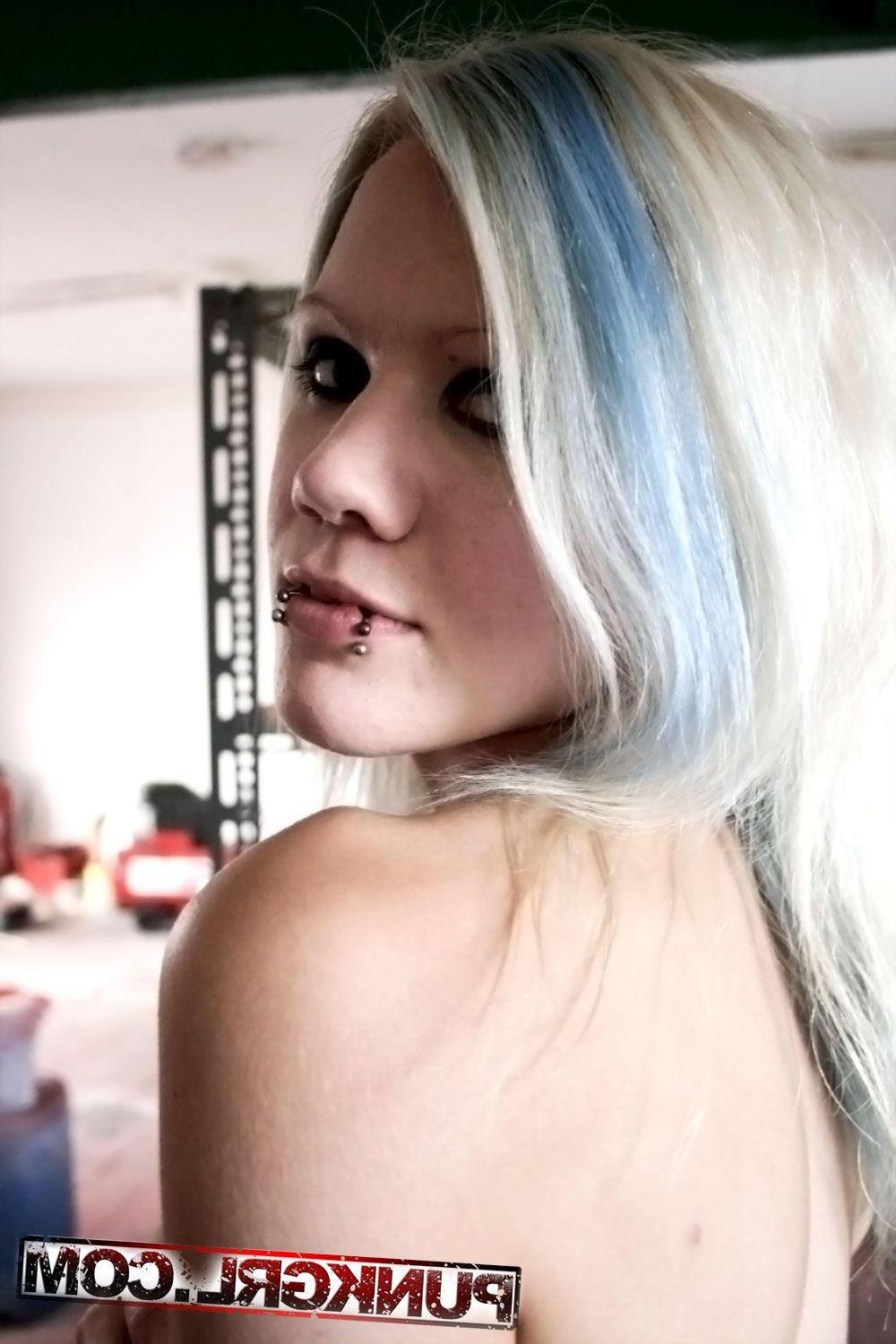 20P Pictures of punk girl Lucky showing you her tits