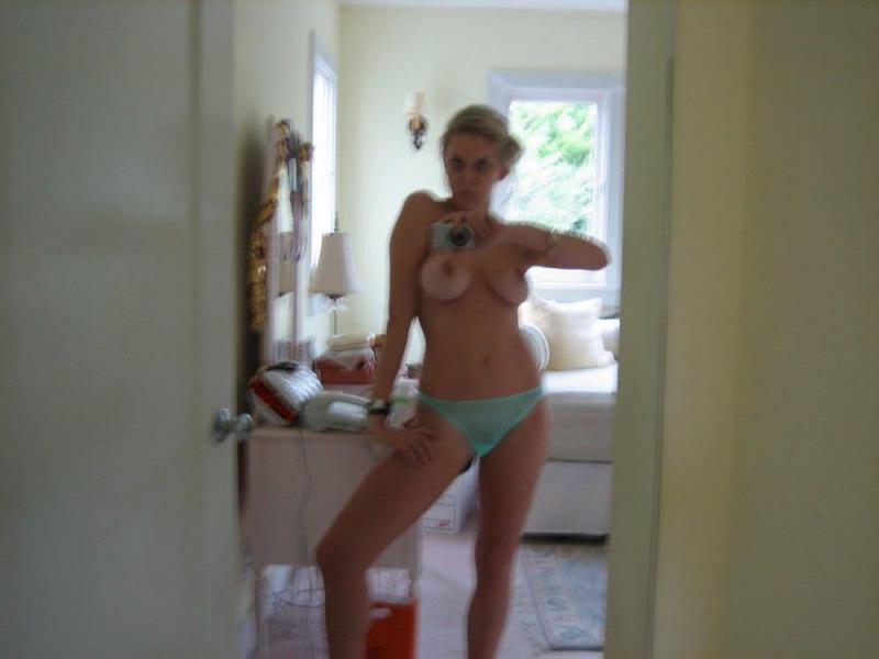 14P Naughty amateur GF with fine boobs takes selfies