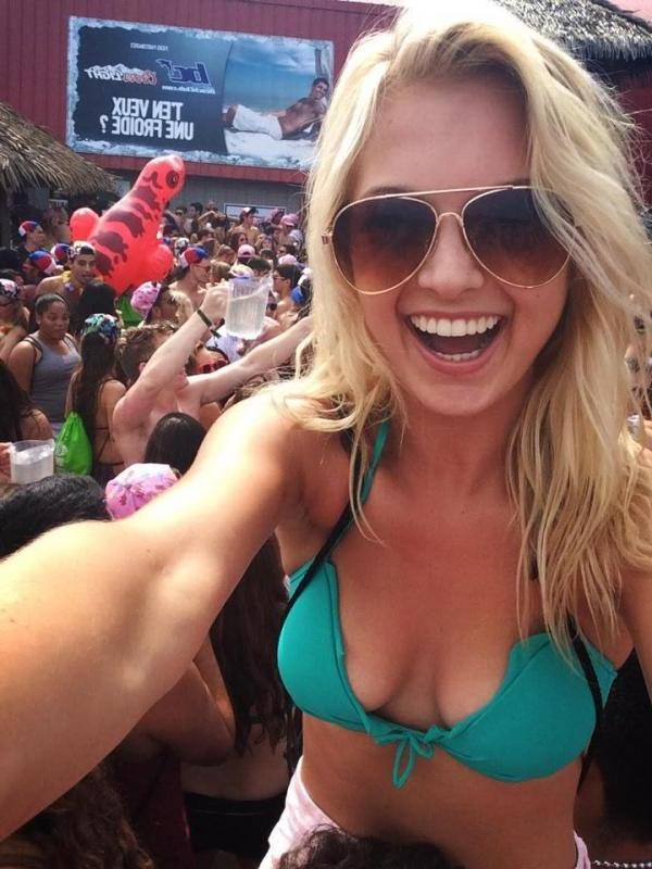 14P Hot college coeds take selfies while partying