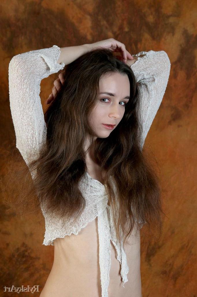 16P Brunette teen Iris shows you her bush