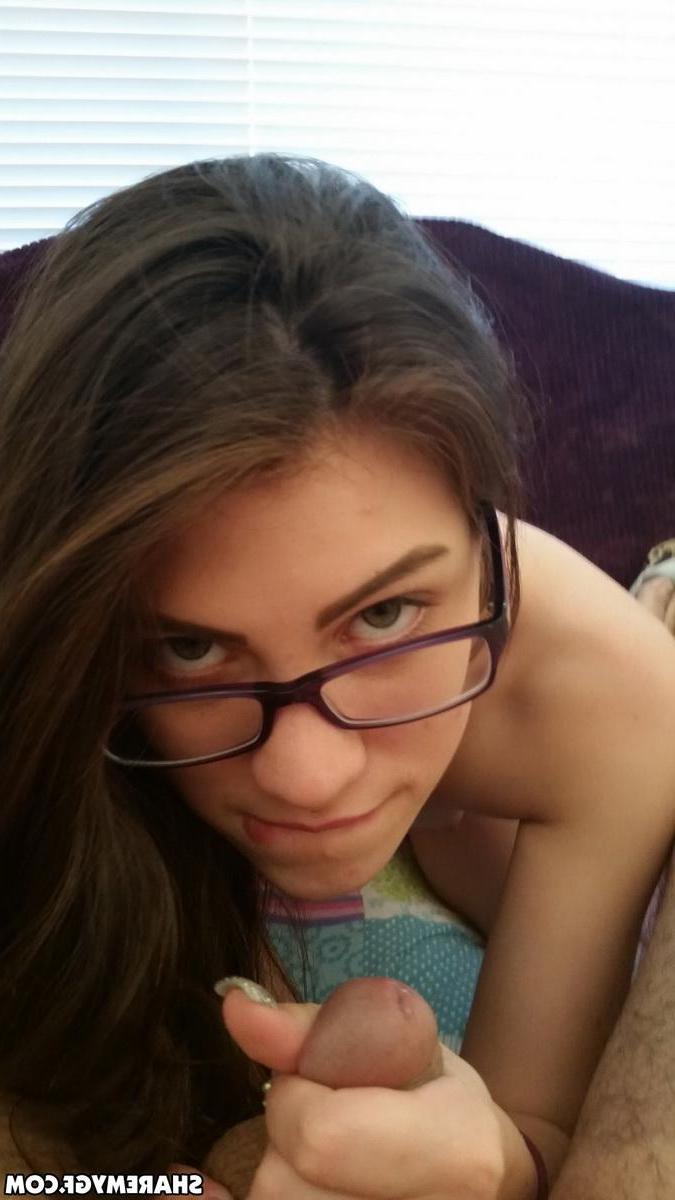 12P Horny brunette GF takes a hot facial in her glasses