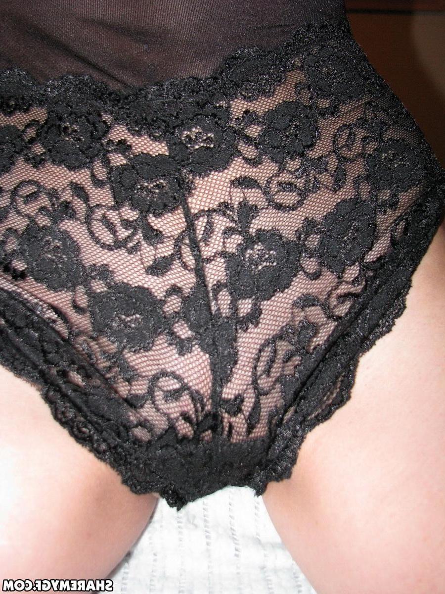 12P Horny girlfriend takes selfshot pictures of herself in a little black lace outfit