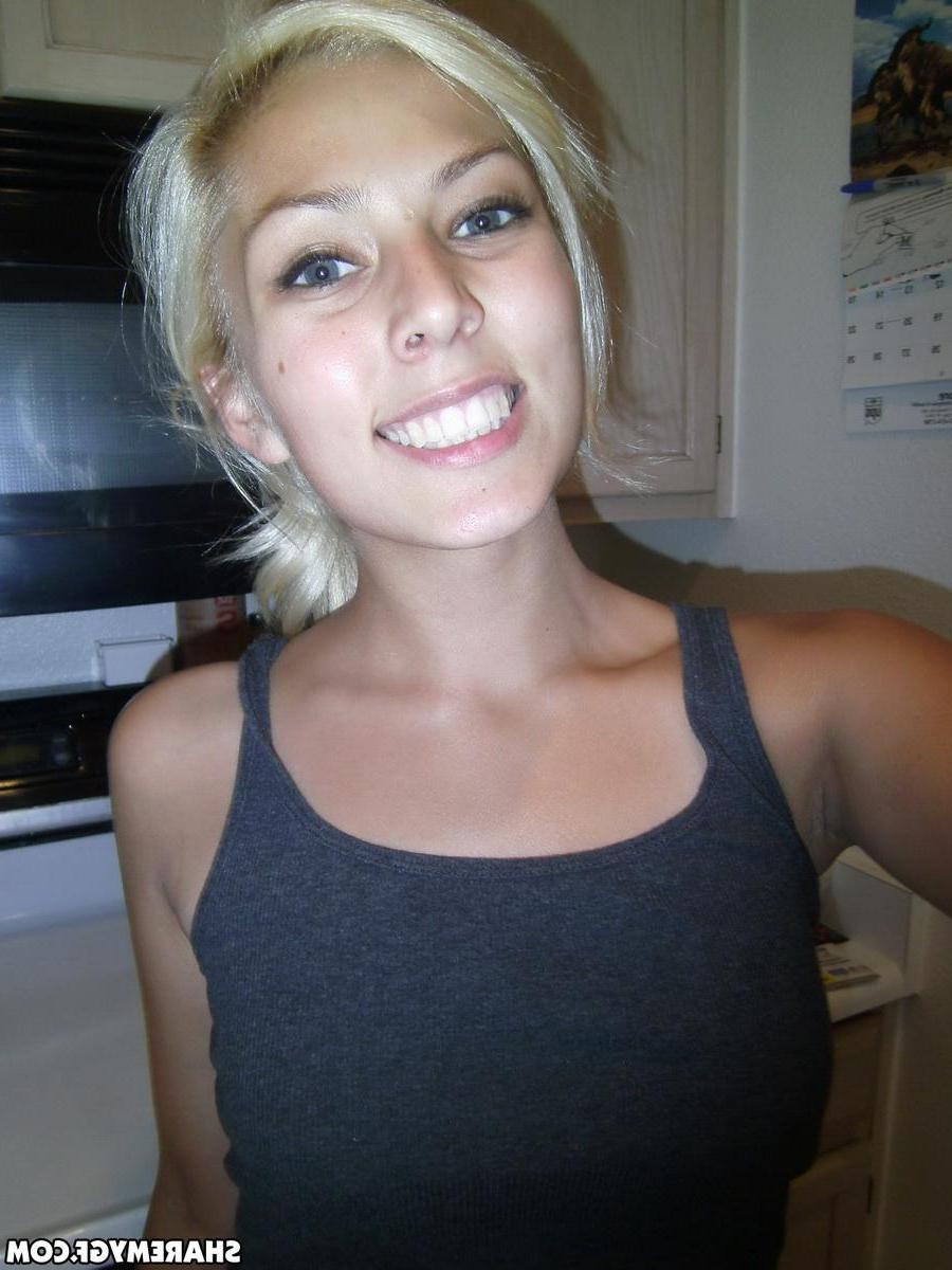 12P Sexy horny girlfriend takes selfshot pictures of her perky tits and tight ass