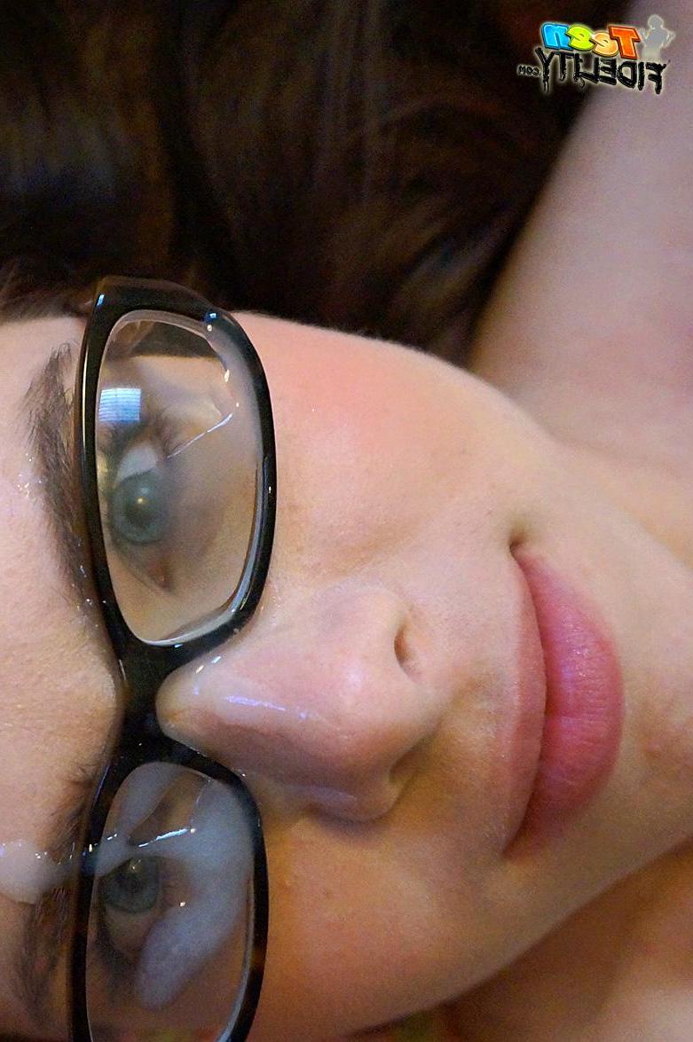 16P Hot college girl Jennifer Bliss gets jizzed on her glasses