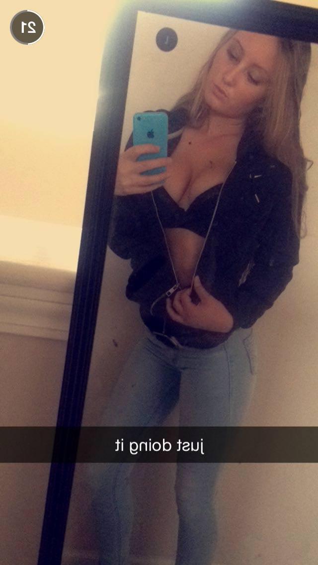 15P Naughty coeds take selfies with their phones