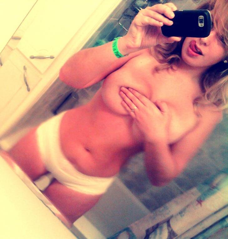 15P Horny college teens take self shots of their beautiful bodies