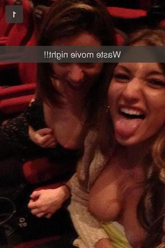 15P Horny coeds share selfies of their hot nude bodies