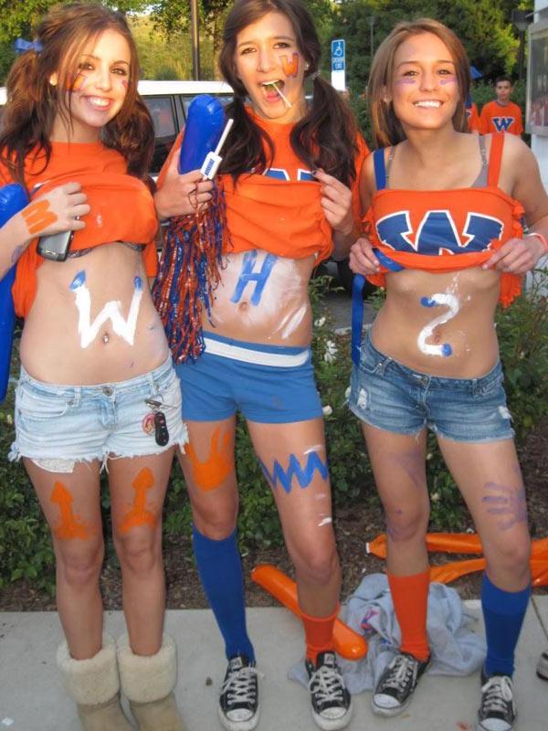 15P Stunning college teens share their hot self shots