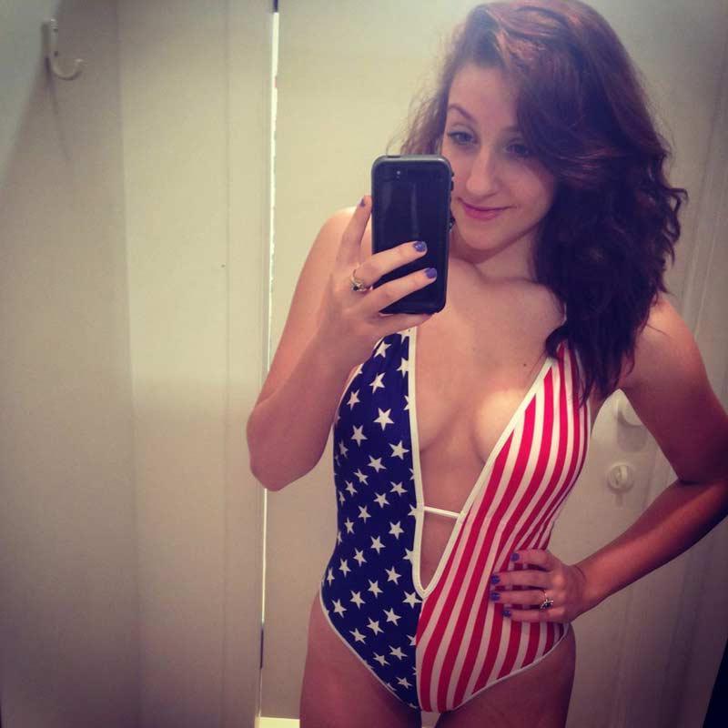 15P Wild and hot college girls send selfies of their July 4th celebrations