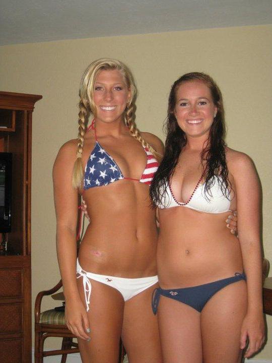 15P Wild and hot college girls send selfies of their July 4th celebrations