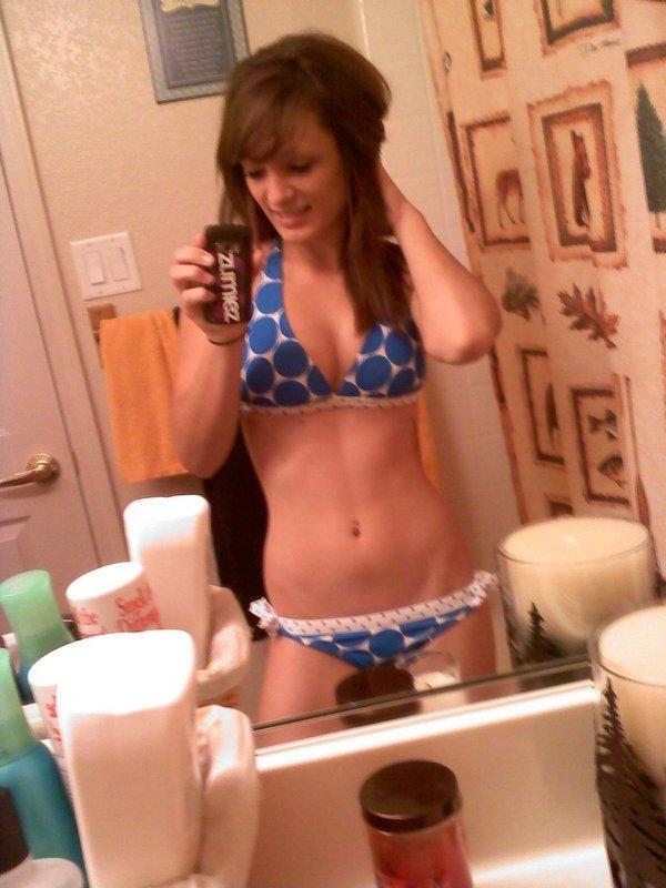 15P Incredible hot teen coeds take pictures of their bodies