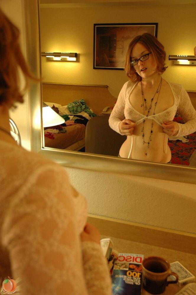 16P Pictures of teen hottie Cindy being your horny nerd girl