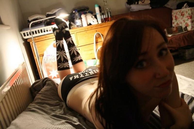 10P Naughty amateur babe flashes her perky tits while camwhoring