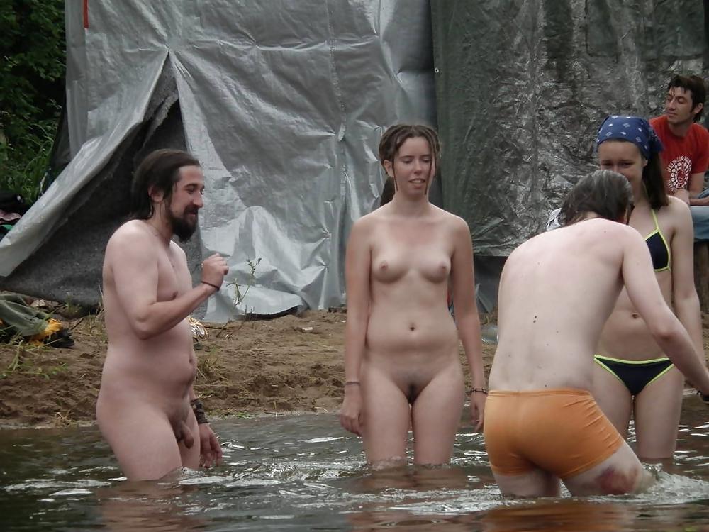 25P Topless Nude Beach 6