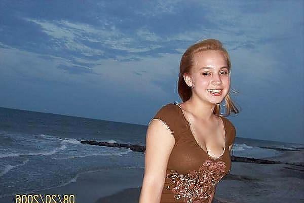 20P Beach Girls 7
