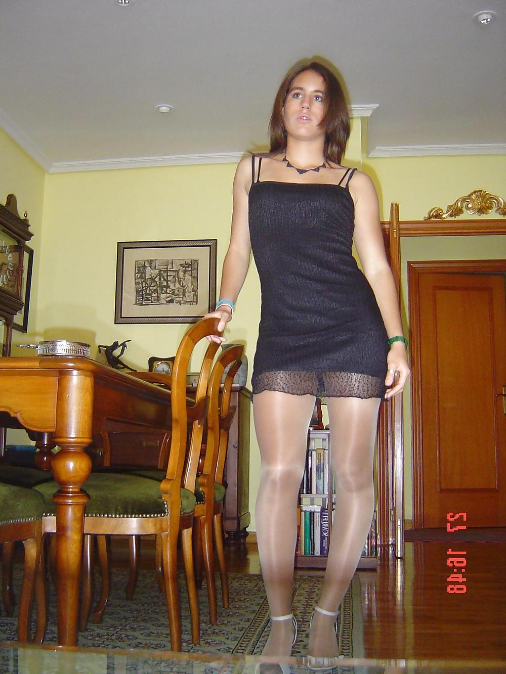 25P Tan nylons