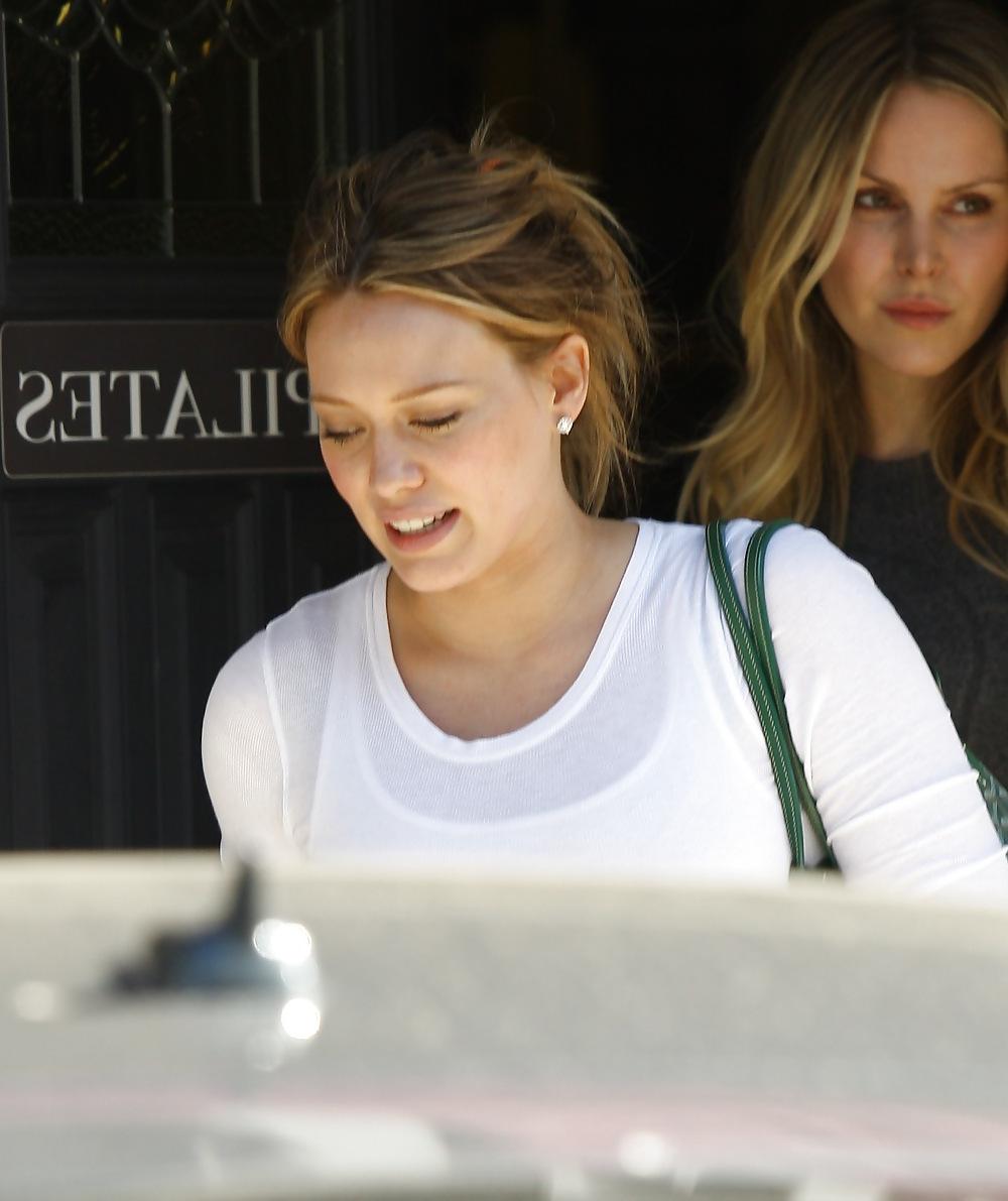 9P Hilary Duff leaving a gym in Los Angeles