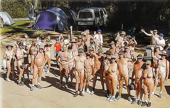 20P Naked beach 150.