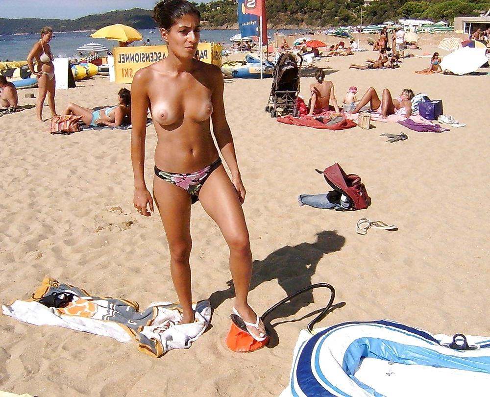 20P Naked beach 150.