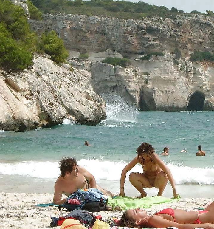 20P Naked beach 150.