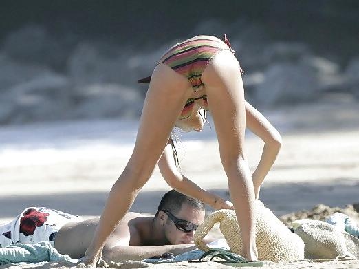 25P Beautiful Beach Babes  by Voyeur TROC