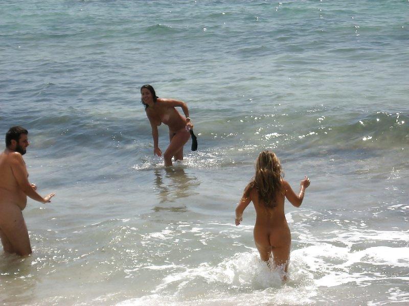 25P Nudist Beach Teens