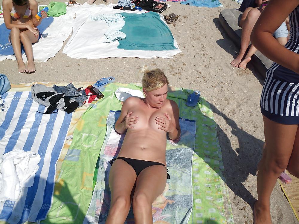 10P Beach