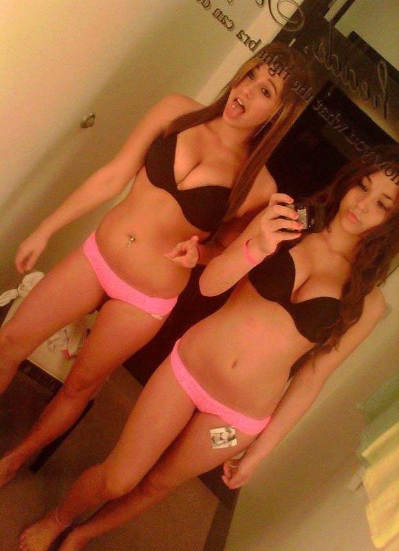 15P Hot college teens take super hot selfies