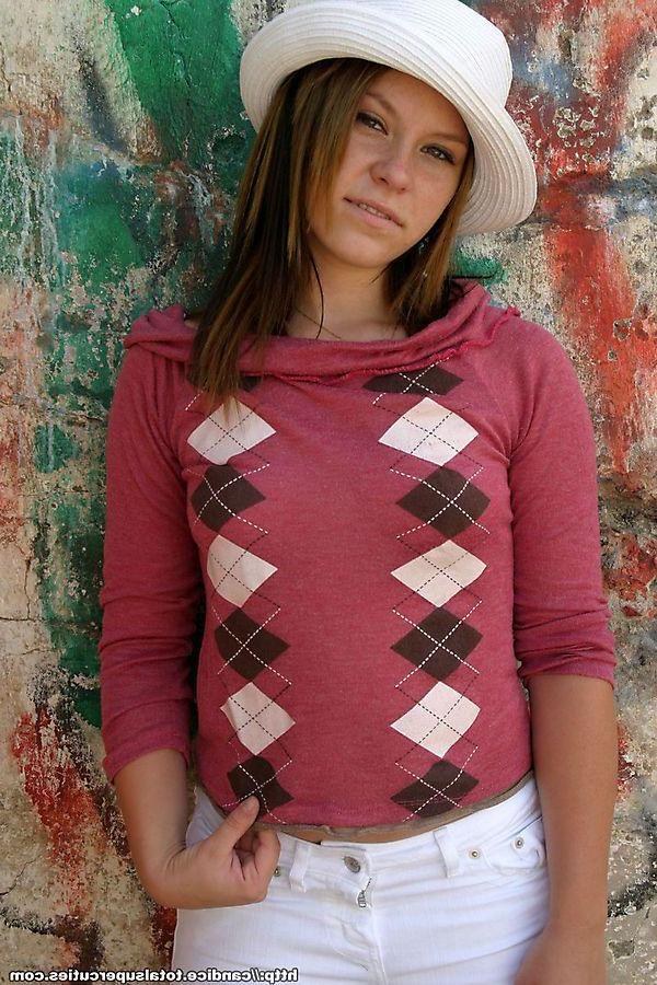20P Pictures of teen cutie Candice flashing her tits and pussy