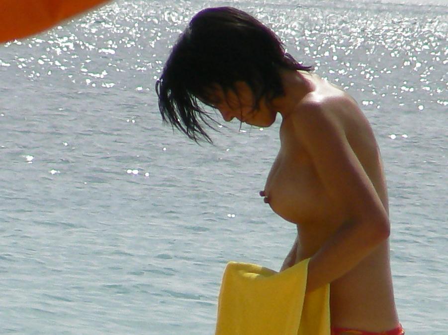 25P BEACH BEAUTIES WITH BIG TITS I