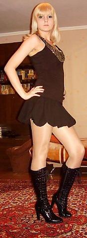 25P Nylon - upskirt - leg 20