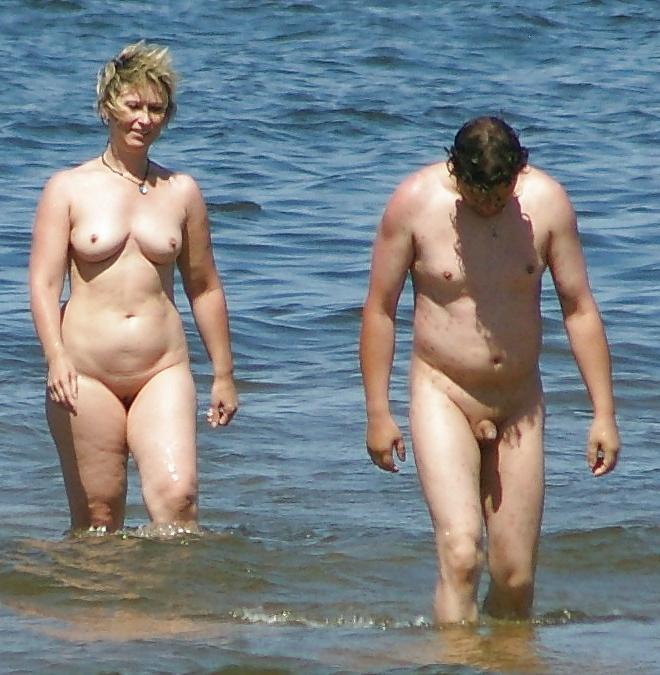 11P Naked beach