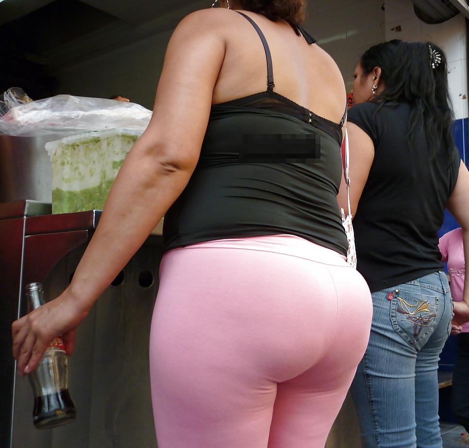 17P Prostitute pink pants