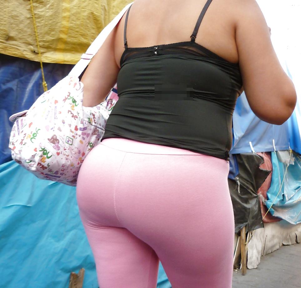 17P Prostitute pink pants