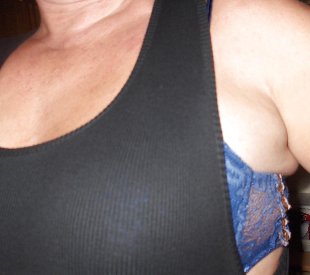 25P Sissy Secretary