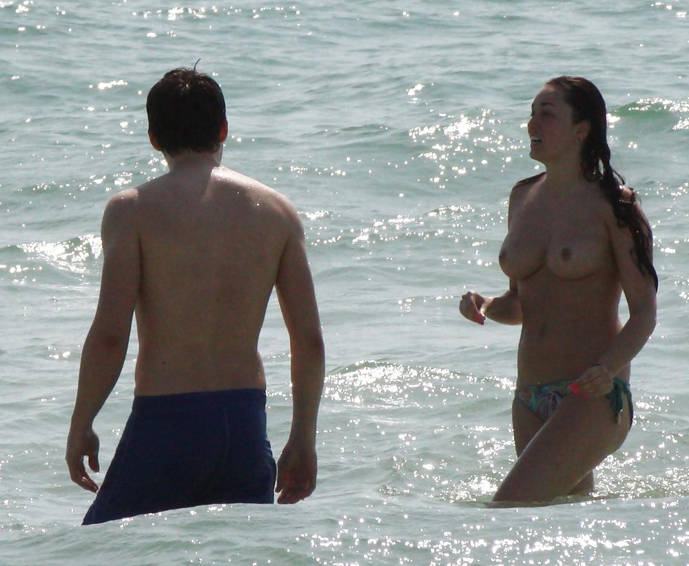 25P I want more Beach Boobs